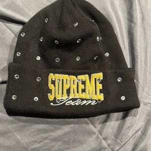 Supreme New era rhinestone beanie